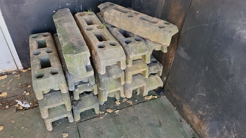 Heras fencing feet - heras, blocks