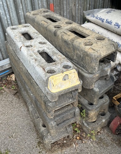 Heras fencing feet blocks - heras,