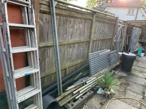 Two large heras metal - large,